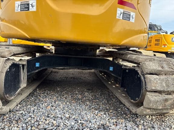 Image of John Deere 135G equipment image 4