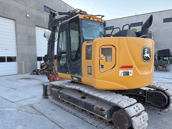 Image of John Deere 135G equipment image 1