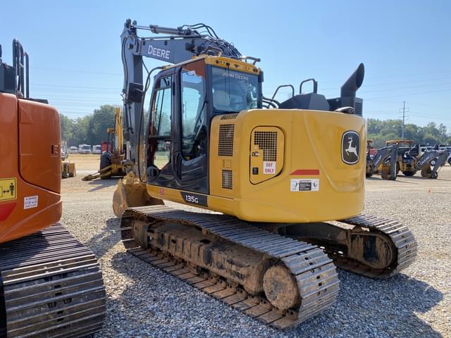 Image of John Deere 135G equipment image 1