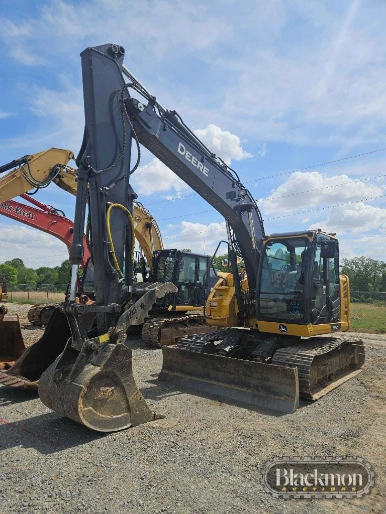 2022 John Deere 135G Equipment Image0