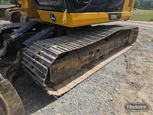 Image of John Deere 135G equipment image 3
