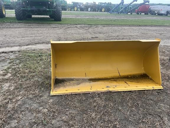 Image of John Deere Bucket Primary image