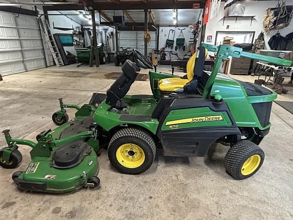 Image of John Deere 1570 equipment image 1