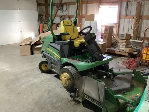 Image of John Deere 1570 equipment image 2