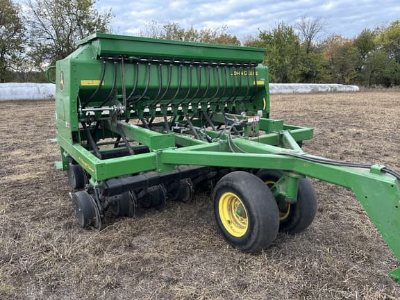 Image of John Deere 1590 equipment image 4