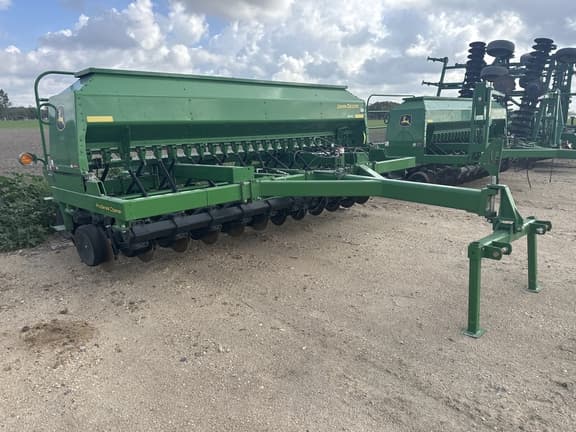 Image of John Deere 1590 Primary image