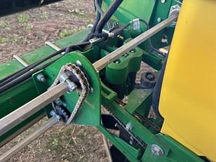 Main image John Deere 1725 3