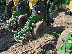 Main image John Deere 1725 11