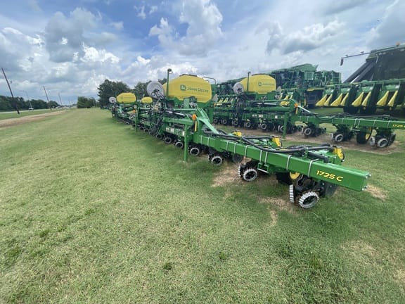 2022 John Deere 1725C Equipment Image0