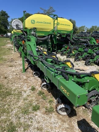 Image of John Deere 1725C equipment image 1