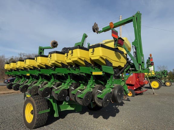 2022 John Deere 1745 Equipment Image0