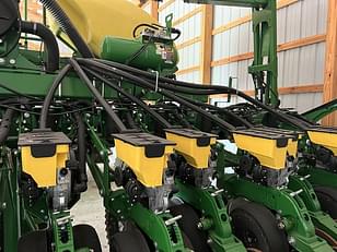 Main image John Deere 1745 3