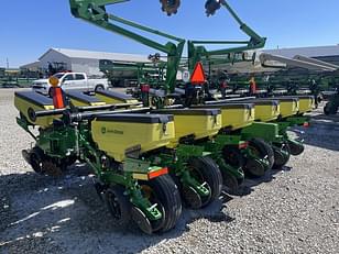 Main image John Deere 1765 9