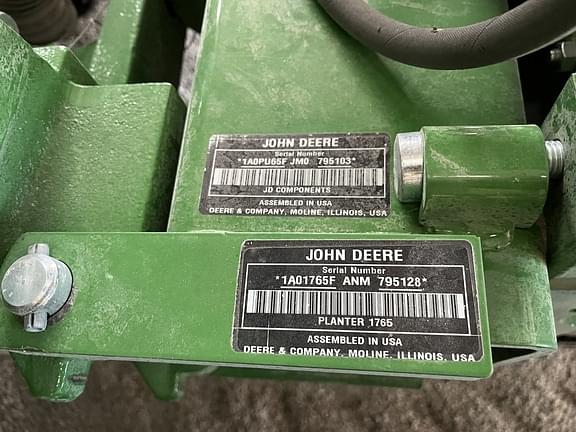 Image of John Deere 1765 equipment image 4