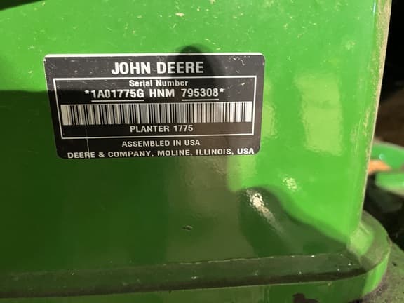 Image of John Deere 1770 equipment image 3