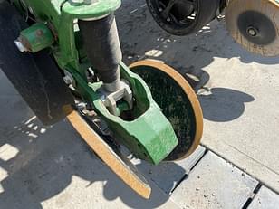 Main image John Deere 1775 17