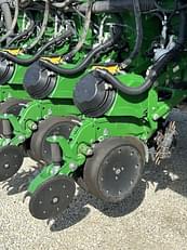 Main image John Deere 1775 3