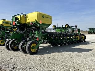 Main image John Deere 1775 0