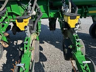 Main image John Deere 1775 18