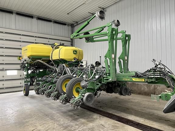 Image of John Deere 1775 Primary image