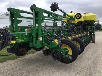 Main image John Deere 1775
