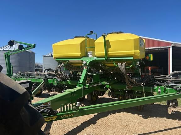Image of John Deere 1775 Primary image