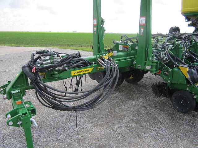 Image of John Deere 1775 equipment image 1