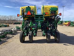 Main image John Deere 1775 7