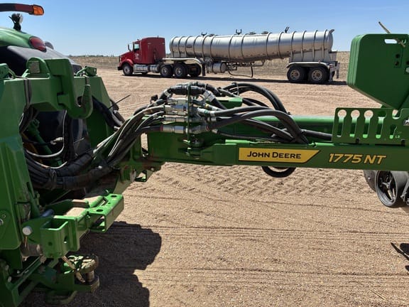 2022 John Deere 1775 Equipment Image0