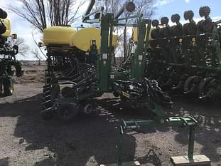 2022 John Deere 1775 Equipment Image0