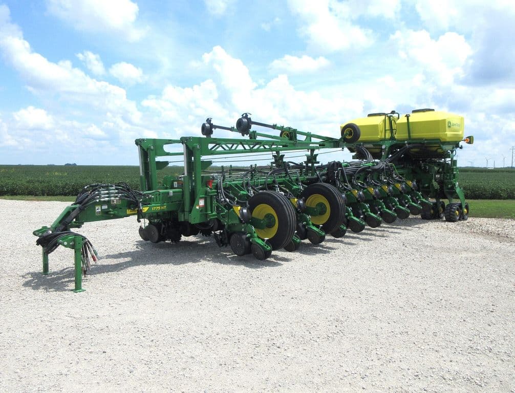 Image of John Deere 1775 Primary image