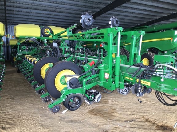 Main image John Deere 1775