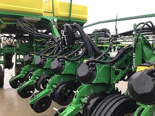 Main image John Deere 1775 16