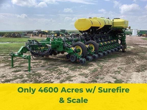 Image of John Deere 1775 Primary image