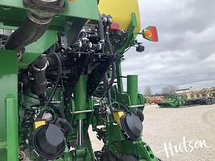 Main image John Deere 1775 17