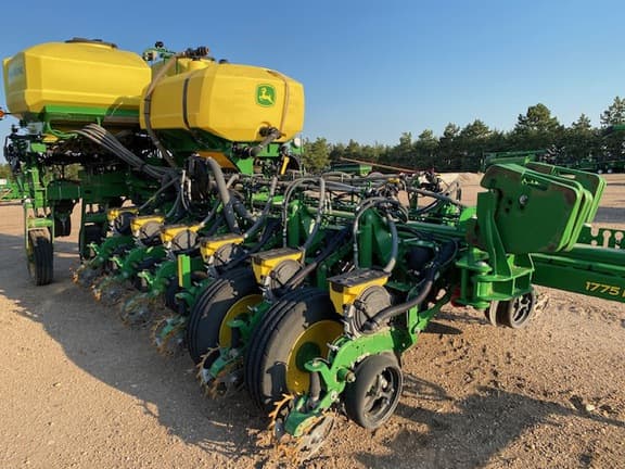 Image of John Deere 1775 equipment image 1