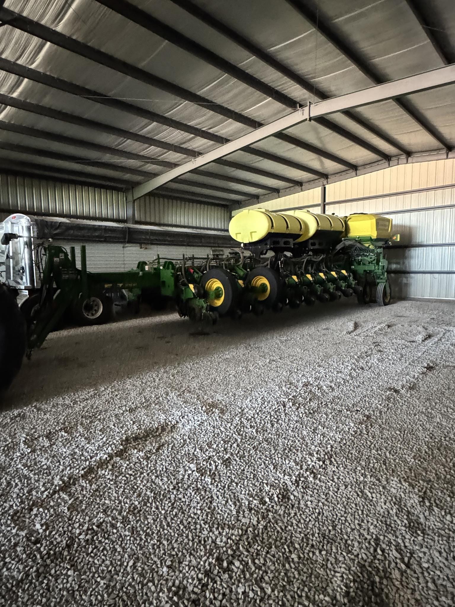 2022 John Deere 1775 Equipment Image0