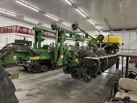 Image of John Deere 1775 equipment image 1