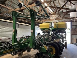 Main image John Deere 1775 16