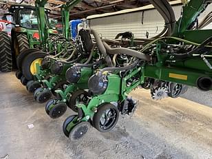 Main image John Deere 1775 22