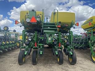 Main image John Deere 1775 6