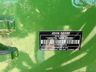 Main image John Deere 1775 4