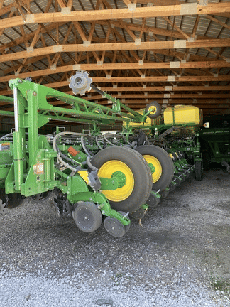Main image John Deere 1775
