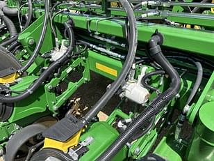 Main image John Deere 1775 28