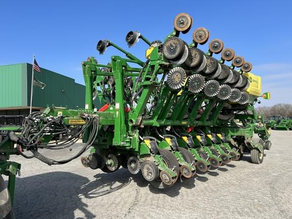 Image of John Deere 1795 Primary image