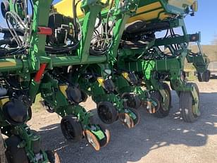 Main image John Deere 1795 5