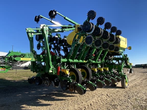 Image of John Deere 1795 Primary image