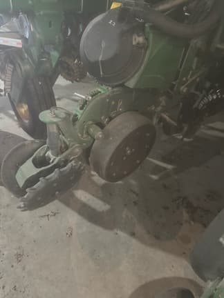 Image of John Deere 1795 equipment image 3