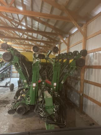 Image of John Deere 1795 Primary image