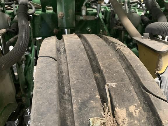 2022 John Deere 1795 Equipment Image0